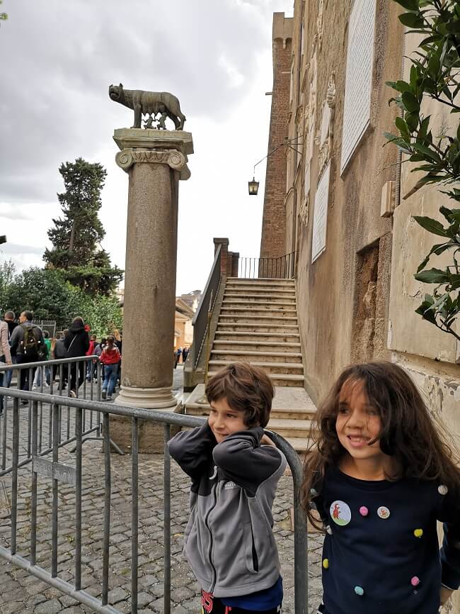 Kids on the Capitolium hill, Rome